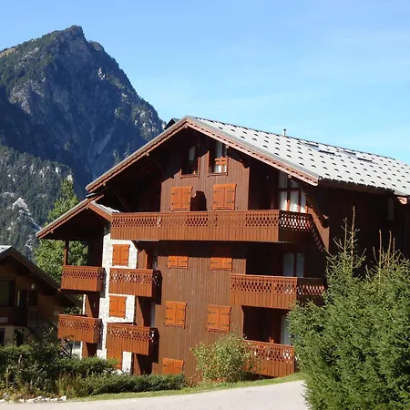 Apartment 3 Pieces, Terrasse Sud, Proche Pistes, Quartier Residentiel,